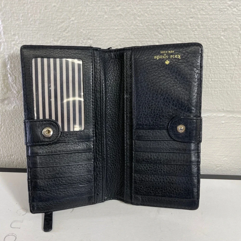 Kate Spade New York Black Pebbled Leather Bifold Continental Slim Wallet